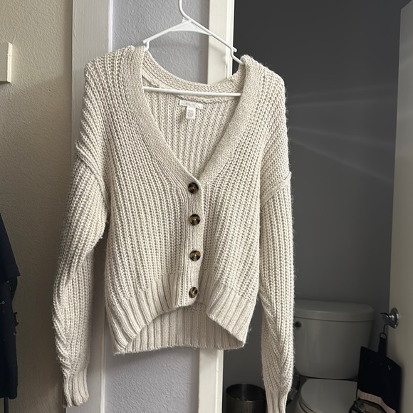 Cream knitted button up sweater - Picture 1 of 5
